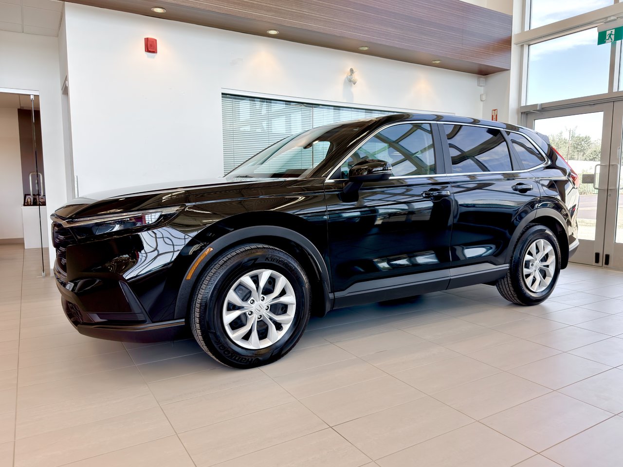 2023 Honda CR-V Black Notre-Dame-des-Prairies - photo #2